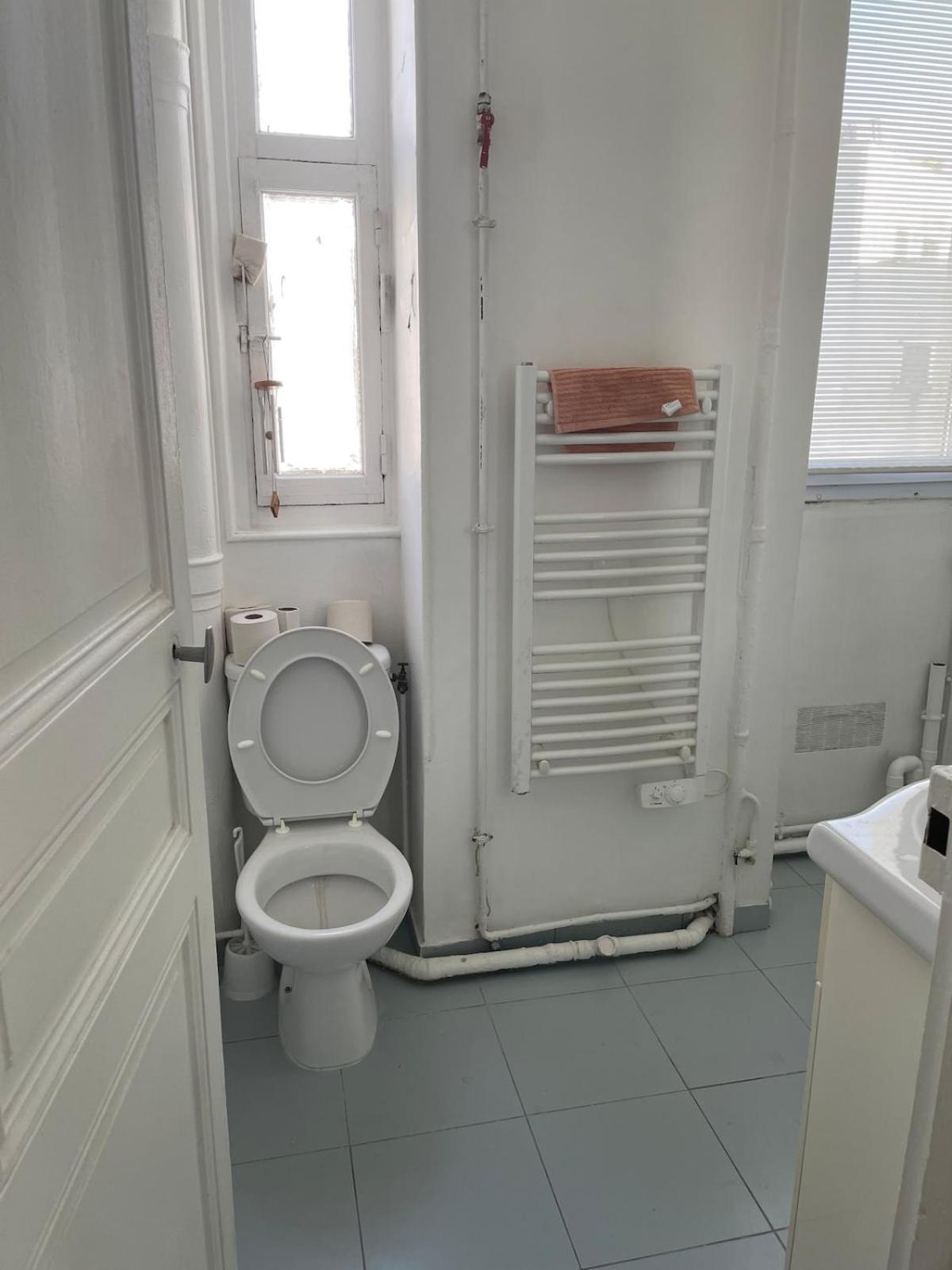 19 Bright, Close To Transport Apartment Paris